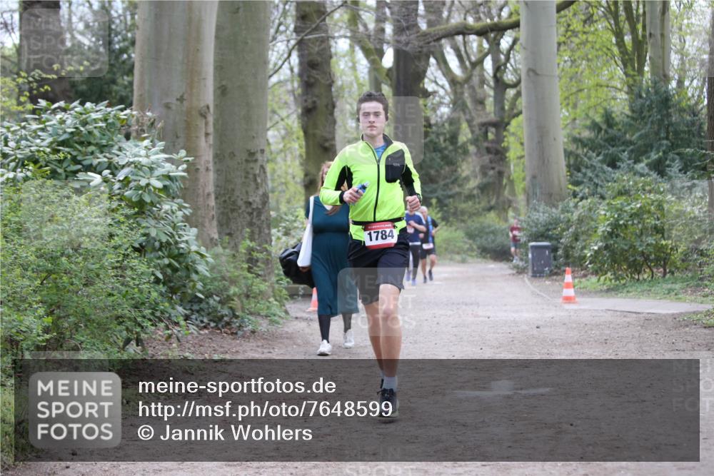 13.04.2025 - Hammer Lauf Jannik Wohlers http://msf.ph/oto/7648599 13.04.2025 11:26:25 Laufen 1784 meine-sportfotos.de