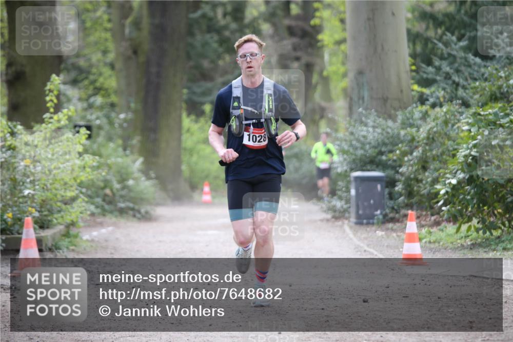 13.04.2025 - Hammer Lauf Jannik Wohlers http://msf.ph/oto/7648682 13.04.2025 11:26:11 Laufen 1028 meine-sportfotos.de