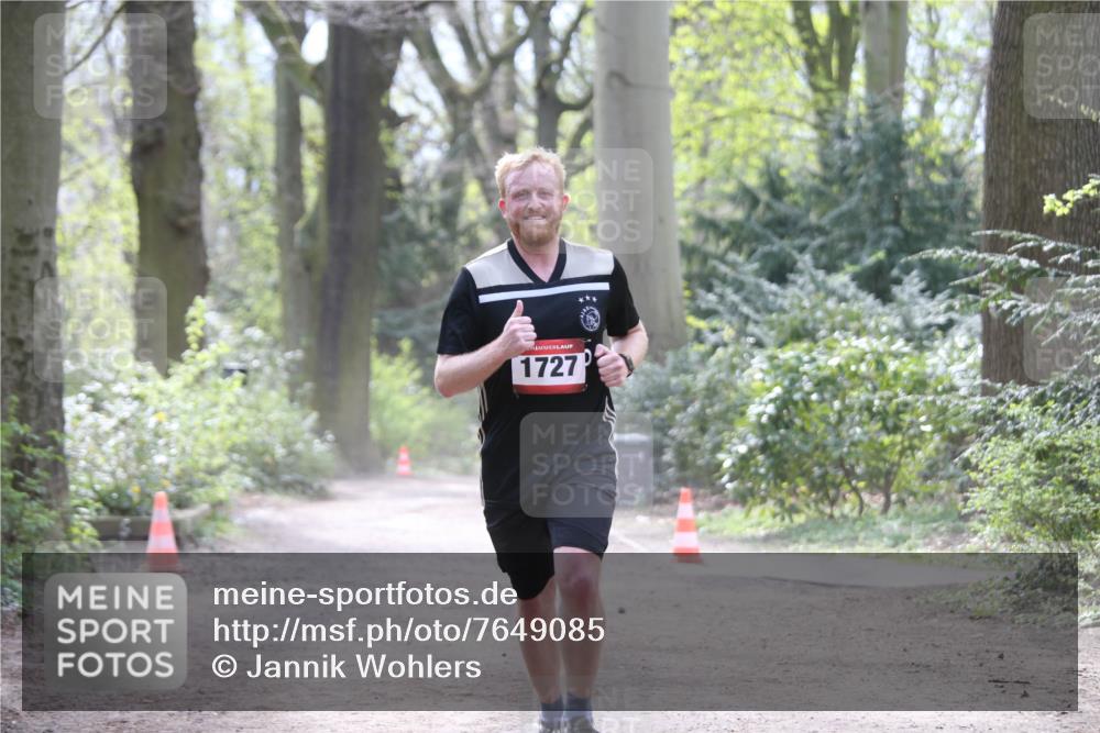 13.04.2025 - Hammer Lauf Jannik Wohlers http://msf.ph/oto/7649085 13.04.2025 11:24:27 Laufen 1727 meine-sportfotos.de