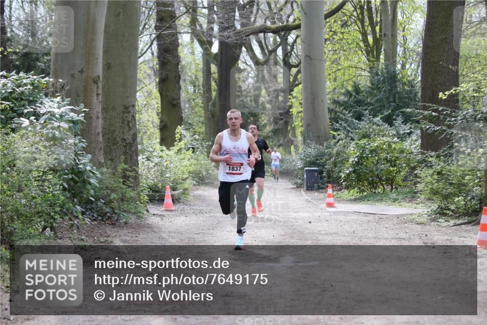 13.04.2025 - Hammer Lauf Jannik Wohlers http://msf.ph/oto/7649175 13.04.2025 11:24:02 Laufen 1837 meine-sportfotos.de