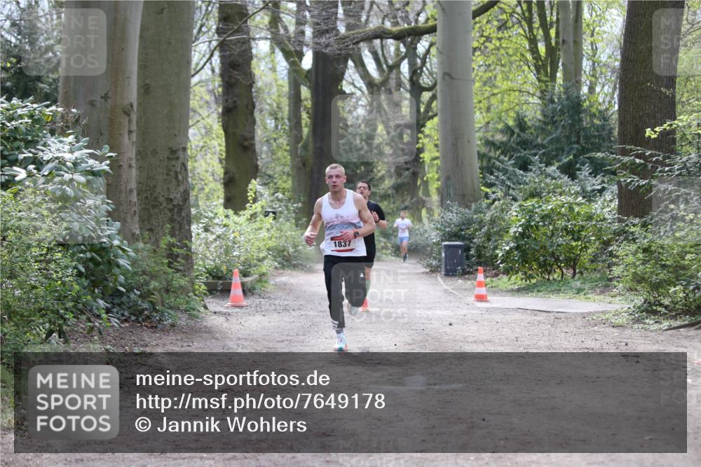 13.04.2025 - Hammer Lauf Jannik Wohlers http://msf.ph/oto/7649178 13.04.2025 11:24:01 Laufen 1837 meine-sportfotos.de