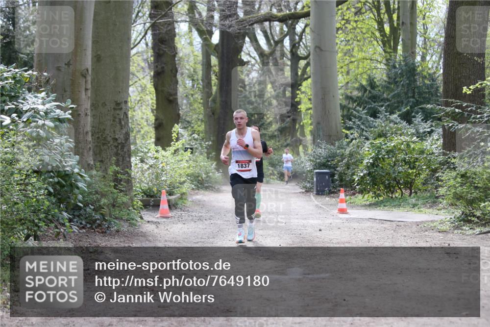 13.04.2025 - Hammer Lauf Jannik Wohlers http://msf.ph/oto/7649180 13.04.2025 11:24:01 Laufen 1837 meine-sportfotos.de