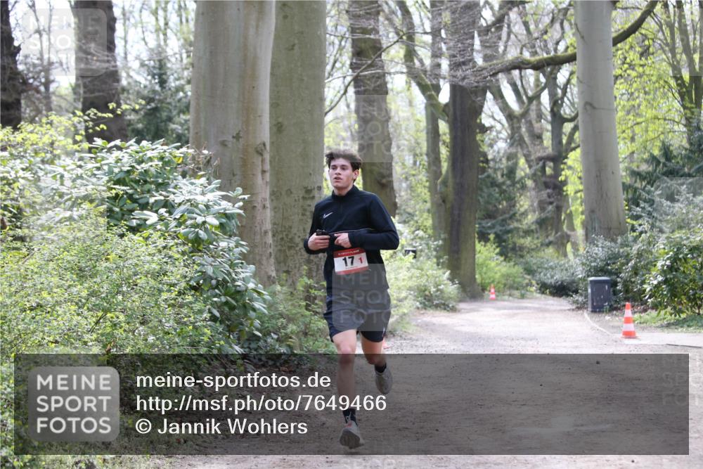 13.04.2025 - Hammer Lauf Jannik Wohlers http://msf.ph/oto/7649466 13.04.2025 11:21:07 Laufen 171 meine-sportfotos.de