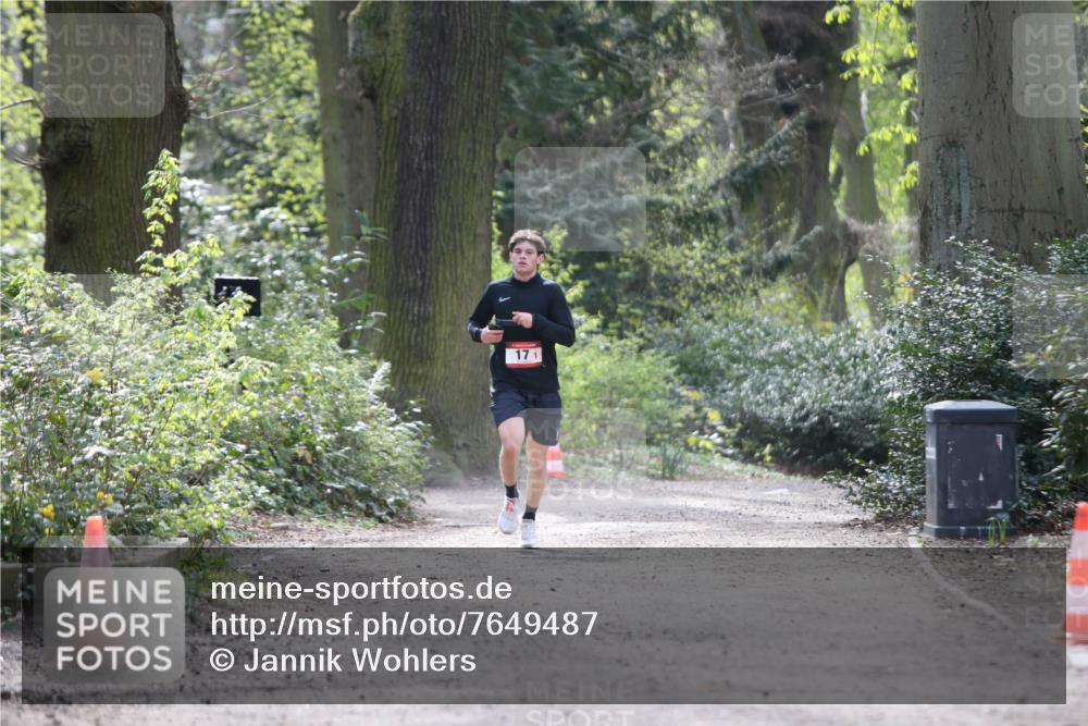 13.04.2025 - Hammer Lauf Jannik Wohlers http://msf.ph/oto/7649487 13.04.2025 11:21:01 Laufen 171 meine-sportfotos.de