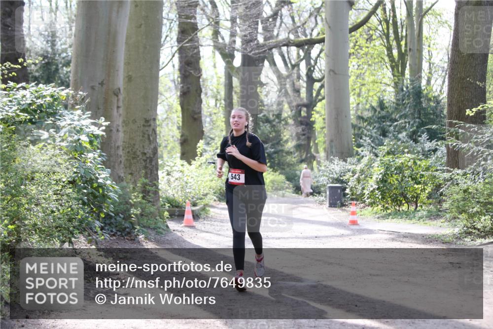 13.04.2025 - Hammer Lauf Jannik Wohlers http://msf.ph/oto/7649835 13.04.2025 10:59:25 Laufen 543 meine-sportfotos.de
