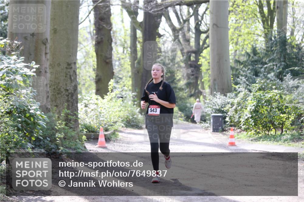 13.04.2025 - Hammer Lauf Jannik Wohlers http://msf.ph/oto/7649837 13.04.2025 10:59:24 Laufen 543 meine-sportfotos.de