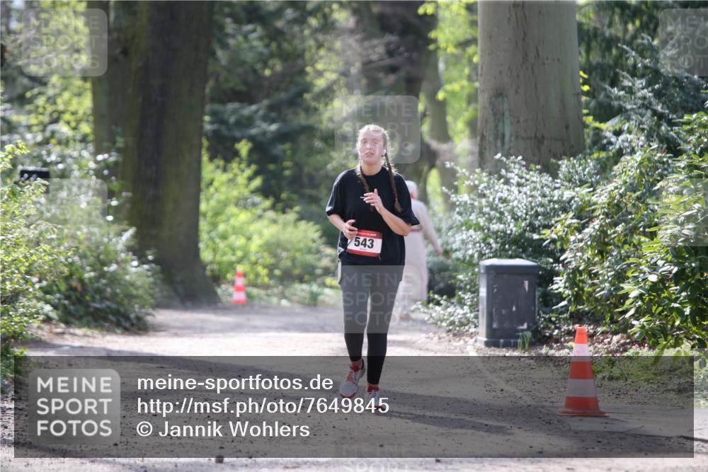 13.04.2025 - Hammer Lauf Jannik Wohlers http://msf.ph/oto/7649845 13.04.2025 10:59:20 Laufen 543 meine-sportfotos.de