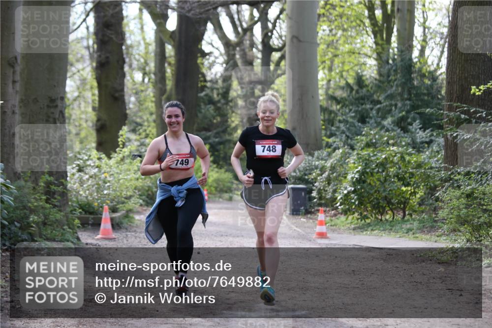 13.04.2025 - Hammer Lauf Jannik Wohlers http://msf.ph/oto/7649882 13.04.2025 10:58:05 Laufen 749, 15, 748 meine-sportfotos.de