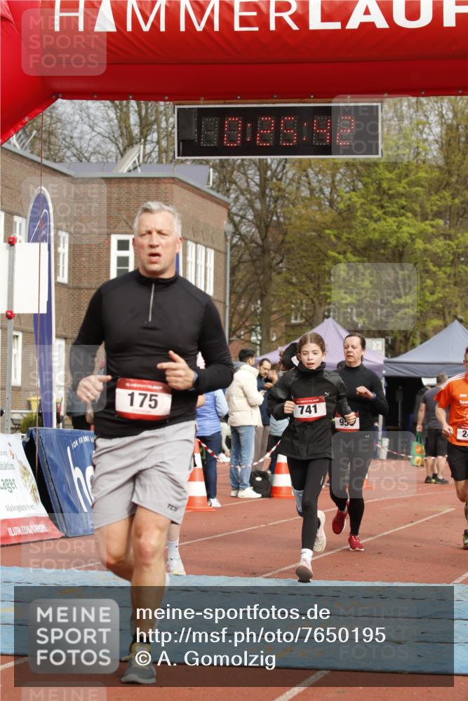13.04.2025 - Hammer Lauf A. Gomolzig http://msf.ph/oto/7650195 13.04.2025 10:11:42 Ziel 175, 238, 249, 450, 577, 741, 767, 956, 1097 meine-sportfotos.de
