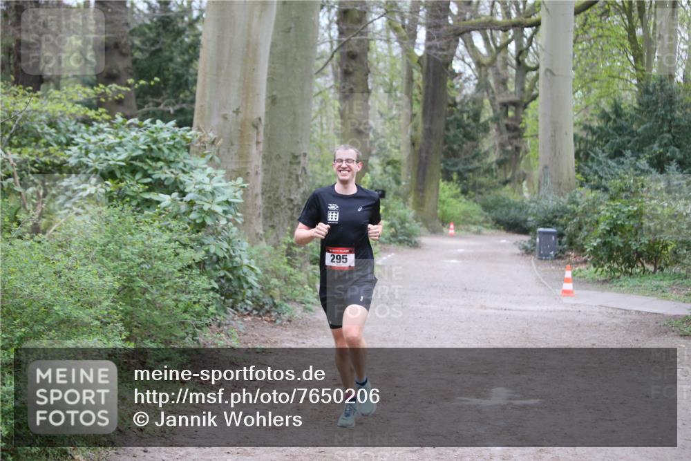 13.04.2025 - Hammer Lauf Jannik Wohlers http://msf.ph/oto/7650206 13.04.2025 10:04:09 Laufen 295 meine-sportfotos.de