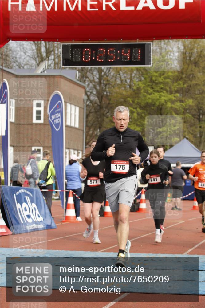 13.04.2025 - Hammer Lauf A. Gomolzig http://msf.ph/oto/7650209 13.04.2025 10:11:41 Ziel 175, 238, 249, 450, 577, 741, 767, 956, 1097 meine-sportfotos.de