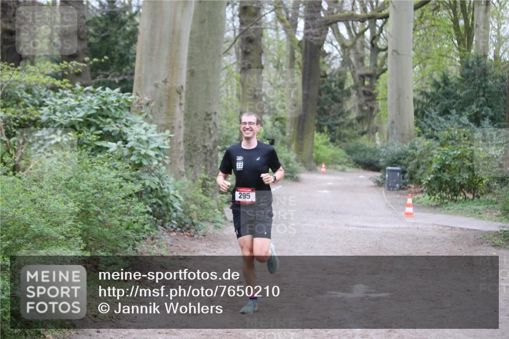 13.04.2025 - Hammer Lauf Jannik Wohlers http://msf.ph/oto/7650210 13.04.2025 10:04:09 Laufen 295 meine-sportfotos.de