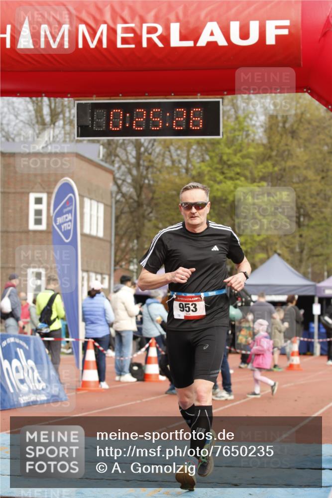 13.04.2025 - Hammer Lauf A. Gomolzig http://msf.ph/oto/7650235 13.04.2025 10:11:25 Ziel 430, 824, 953, 1801, 1849, 1864 meine-sportfotos.de