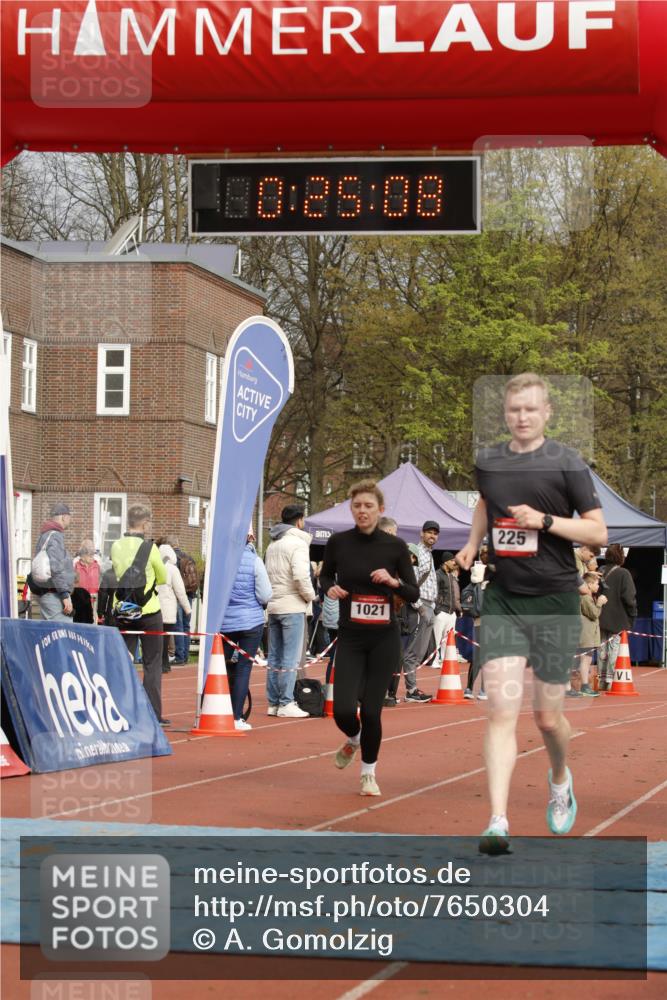 13.04.2025 - Hammer Lauf A. Gomolzig http://msf.ph/oto/7650304 13.04.2025 10:11:08 Ziel 718, 1021, 1961 meine-sportfotos.de