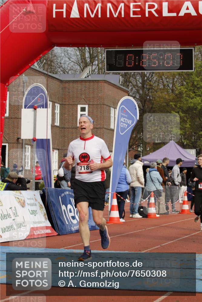 13.04.2025 - Hammer Lauf A. Gomolzig http://msf.ph/oto/7650308 13.04.2025 10:11:06 Ziel 197, 624, 718, 1021, 1961 meine-sportfotos.de
