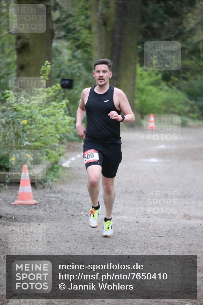 13.04.2025 - Hammer Lauf Jannik Wohlers http://msf.ph/oto/7650410 13.04.2025 10:03:52 Laufen 565 meine-sportfotos.de