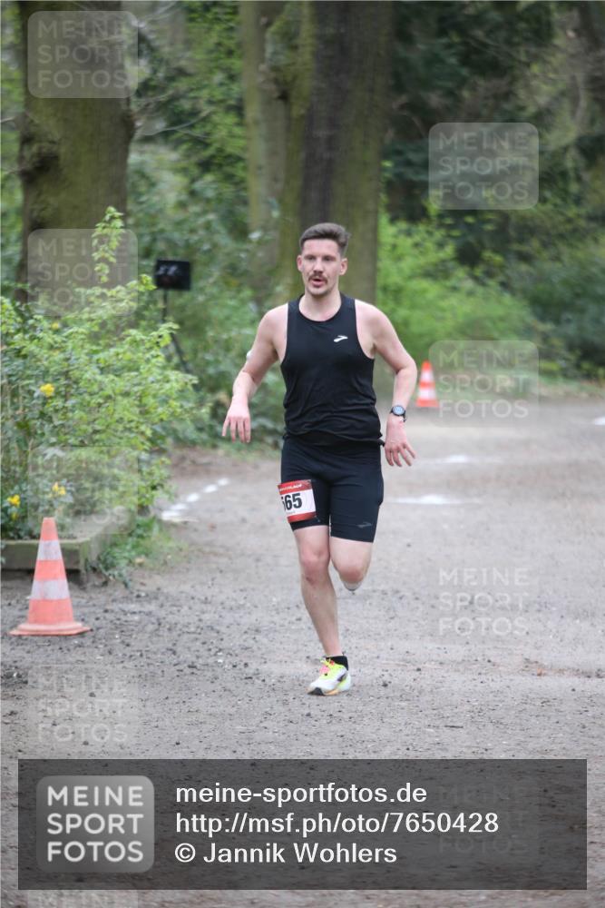 13.04.2025 - Hammer Lauf Jannik Wohlers http://msf.ph/oto/7650428 13.04.2025 10:03:51 Laufen 165 meine-sportfotos.de