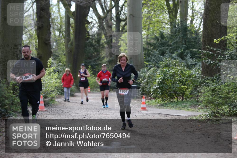 13.04.2025 - Hammer Lauf Jannik Wohlers http://msf.ph/oto/7650494 13.04.2025 10:54:02 Laufen 1887, 1908 meine-sportfotos.de