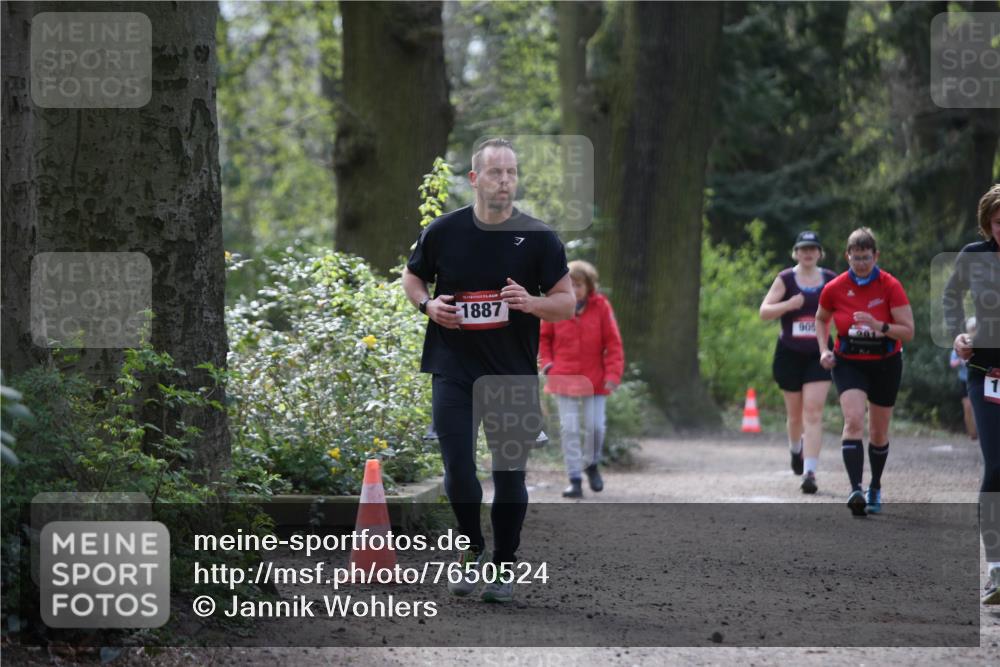 13.04.2025 - Hammer Lauf Jannik Wohlers http://msf.ph/oto/7650524 13.04.2025 10:53:59 Laufen 1887, 905 meine-sportfotos.de