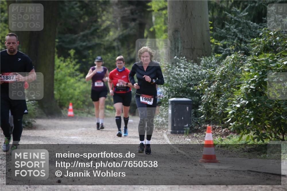 13.04.2025 - Hammer Lauf Jannik Wohlers http://msf.ph/oto/7650538 13.04.2025 10:53:58 Laufen 1887, 905, 1908 meine-sportfotos.de