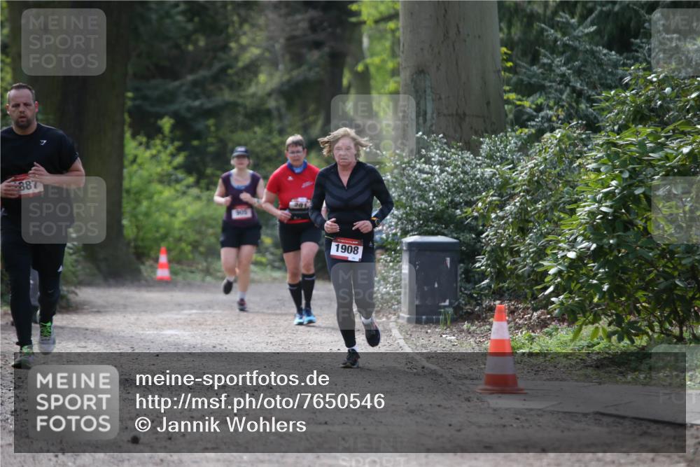 13.04.2025 - Hammer Lauf Jannik Wohlers http://msf.ph/oto/7650546 13.04.2025 10:53:57 Laufen 387, 905, 1908 meine-sportfotos.de