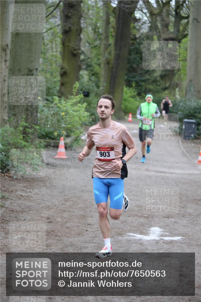 13.04.2025 - Hammer Lauf Jannik Wohlers http://msf.ph/oto/7650563 13.04.2025 10:03:43 Laufen 15, 903 meine-sportfotos.de