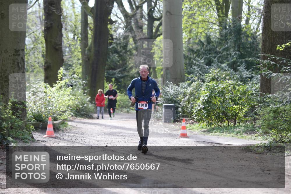 13.04.2025 - Hammer Lauf Jannik Wohlers http://msf.ph/oto/7650567 13.04.2025 10:53:51 Laufen 1910 meine-sportfotos.de