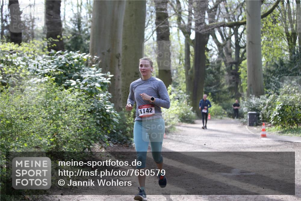 13.04.2025 - Hammer Lauf Jannik Wohlers http://msf.ph/oto/7650579 13.04.2025 10:53:45 Laufen 1142 meine-sportfotos.de