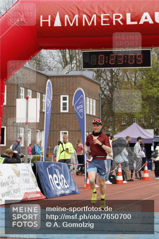 13.04.2025 - Hammer Lauf A. Gomolzig http://msf.ph/oto/7650700 13.04.2025 10:09:09 Ziel 155, 189, 357, 1757, 1919 meine-sportfotos.de