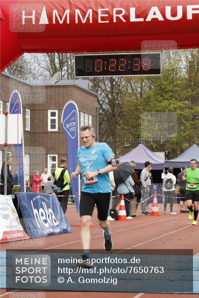 13.04.2025 - Hammer Lauf A. Gomolzig http://msf.ph/oto/7650763 13.04.2025 10:08:38 Ziel 105, 239, 649, 744, 1763 meine-sportfotos.de