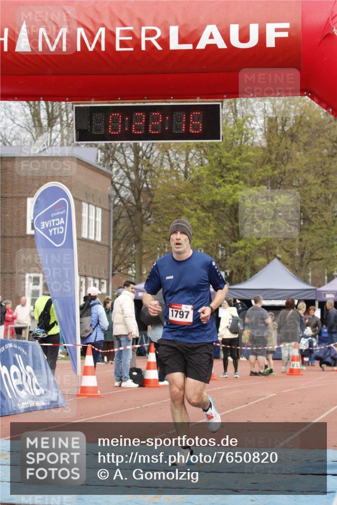 13.04.2025 - Hammer Lauf A. Gomolzig http://msf.ph/oto/7650820 13.04.2025 10:08:16 Ziel 390, 889, 1717, 1797 meine-sportfotos.de