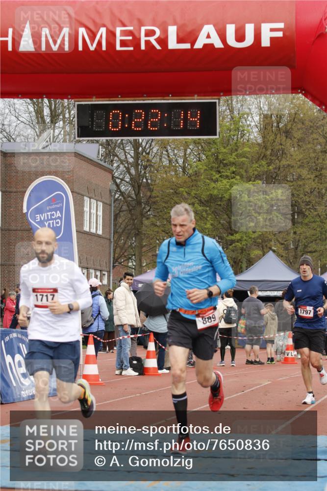 13.04.2025 - Hammer Lauf A. Gomolzig http://msf.ph/oto/7650836 13.04.2025 10:08:14 Ziel 390, 889, 1717, 1797 meine-sportfotos.de
