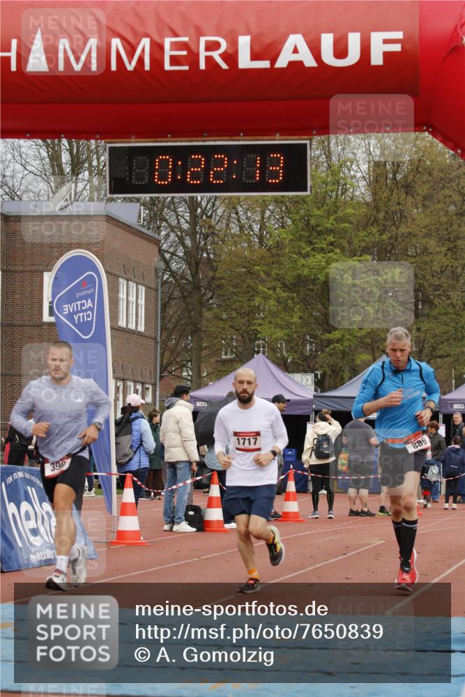 13.04.2025 - Hammer Lauf A. Gomolzig http://msf.ph/oto/7650839 13.04.2025 10:08:13 Ziel 390, 889, 1077, 1717, 1797 meine-sportfotos.de