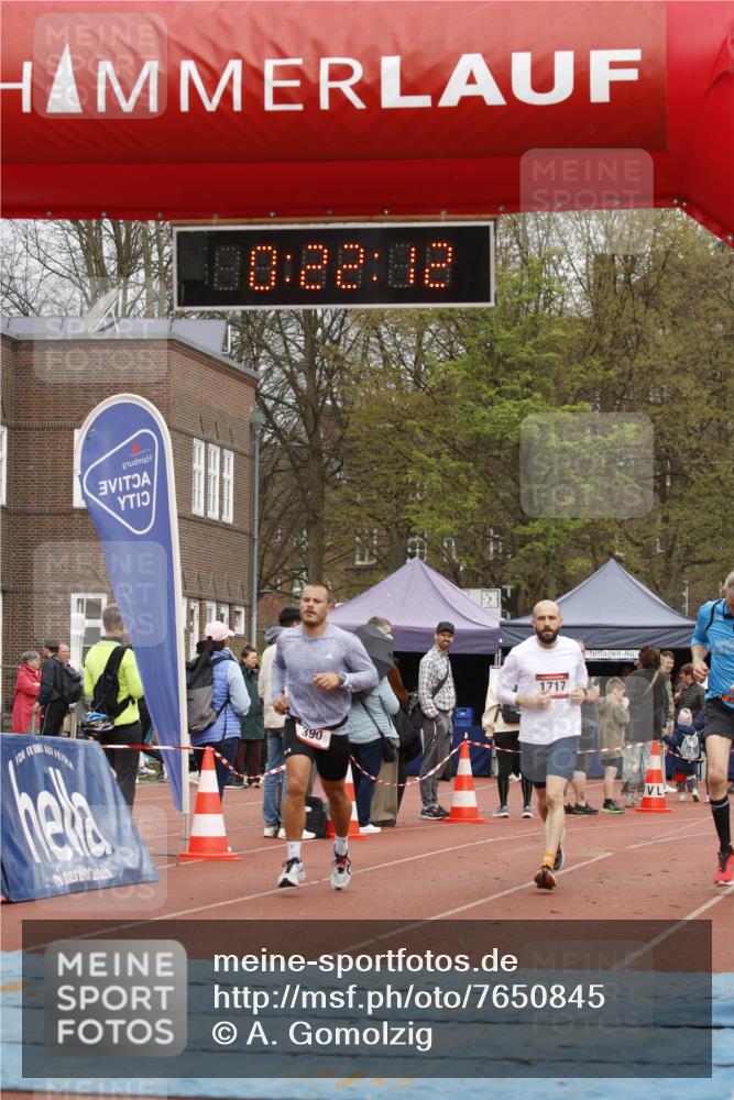 13.04.2025 - Hammer Lauf A. Gomolzig http://msf.ph/oto/7650845 13.04.2025 10:08:12 Ziel 390, 889, 1077, 1717, 1797 meine-sportfotos.de