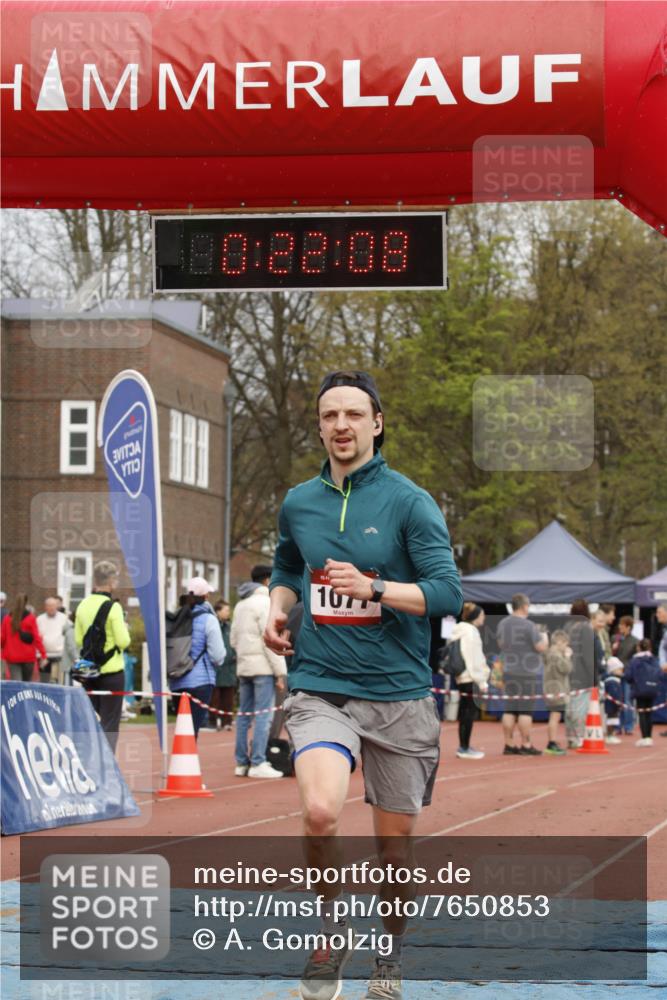 13.04.2025 - Hammer Lauf A. Gomolzig http://msf.ph/oto/7650853 13.04.2025 10:08:08 Ziel 390, 889, 1077, 1717 meine-sportfotos.de