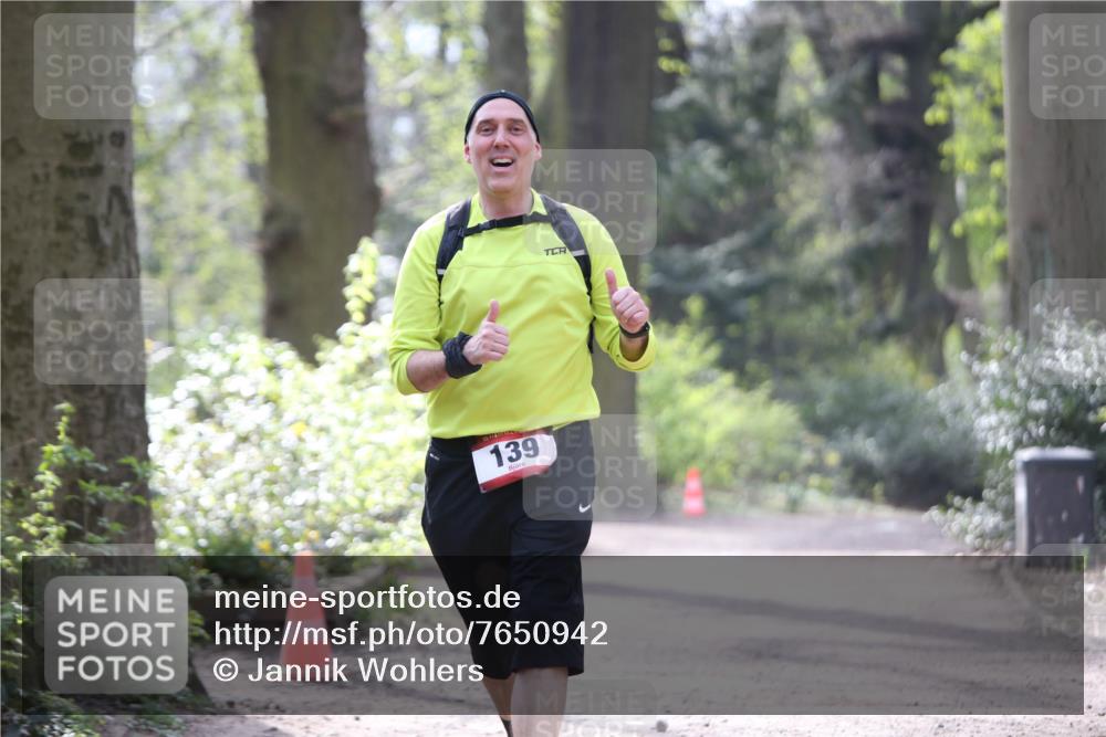 13.04.2025 - Hammer Lauf Jannik Wohlers http://msf.ph/oto/7650942 13.04.2025 10:51:37 Laufen 15, 139 meine-sportfotos.de