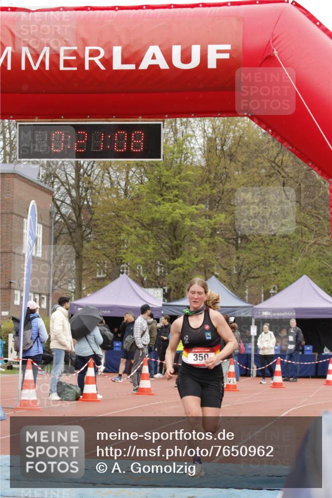 13.04.2025 - Hammer Lauf A. Gomolzig http://msf.ph/oto/7650962 13.04.2025 10:07:07 Ziel 350 meine-sportfotos.de