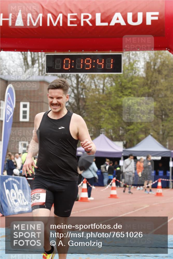 13.04.2025 - Hammer Lauf A. Gomolzig http://msf.ph/oto/7651026 13.04.2025 10:05:40 Ziel  meine-sportfotos.de