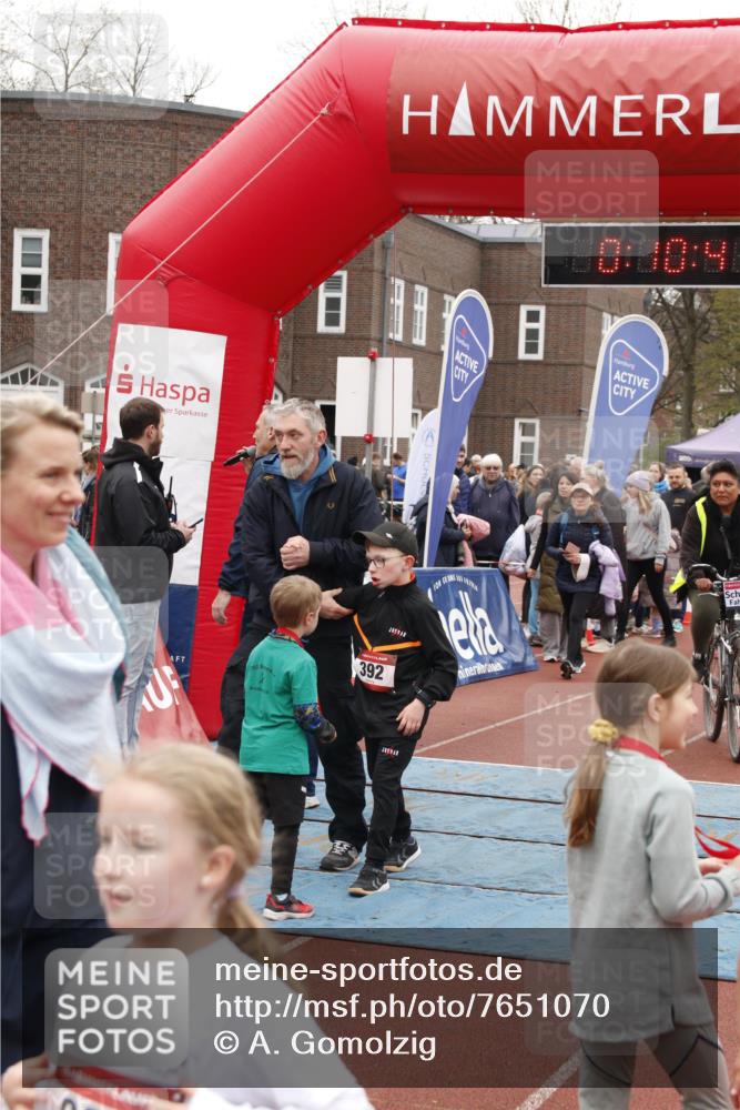 13.04.2025 - Hammer Lauf A. Gomolzig http://msf.ph/oto/7651070 13.04.2025 09:28:49 Ziel 392, 1416 meine-sportfotos.de