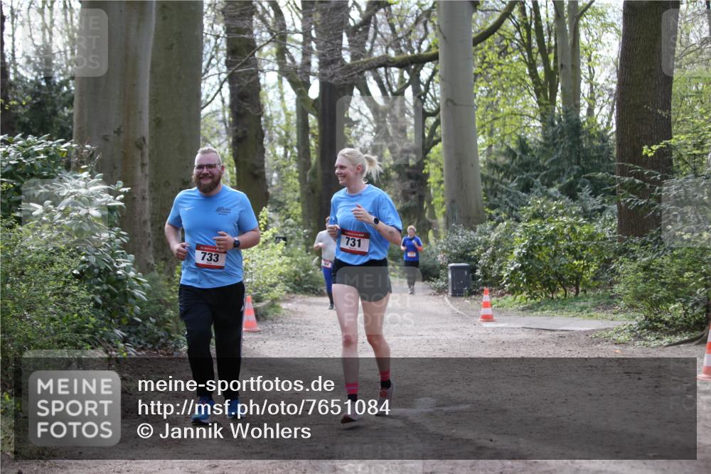 13.04.2025 - Hammer Lauf Jannik Wohlers http://msf.ph/oto/7651084 13.04.2025 10:50:36 Laufen 733, 731 meine-sportfotos.de