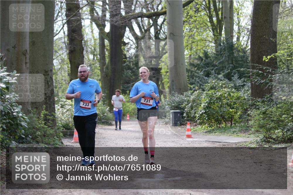 13.04.2025 - Hammer Lauf Jannik Wohlers http://msf.ph/oto/7651089 13.04.2025 10:50:35 Laufen 733, 731 meine-sportfotos.de