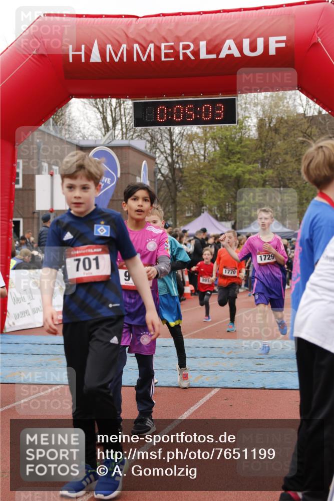 13.04.2025 - Hammer Lauf A. Gomolzig http://msf.ph/oto/7651199 13.04.2025 09:23:11 Ziel 424, 613, 701, 755, 891, 910, 972, 1072, 1133, 1160, 1422, 1530, 1532, 1729, 1764, 1770, 1922 meine-sportfotos.de