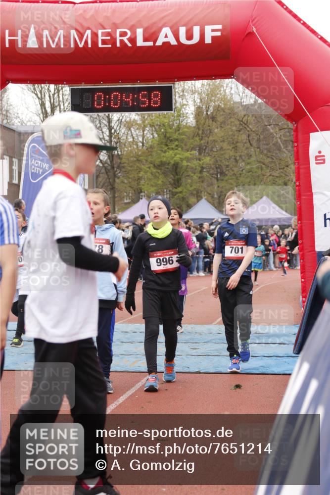 13.04.2025 - Hammer Lauf A. Gomolzig http://msf.ph/oto/7651214 13.04.2025 09:23:06 Ziel 613, 701, 755, 784, 910, 972, 978, 996, 1133, 1308, 1422, 1729 meine-sportfotos.de