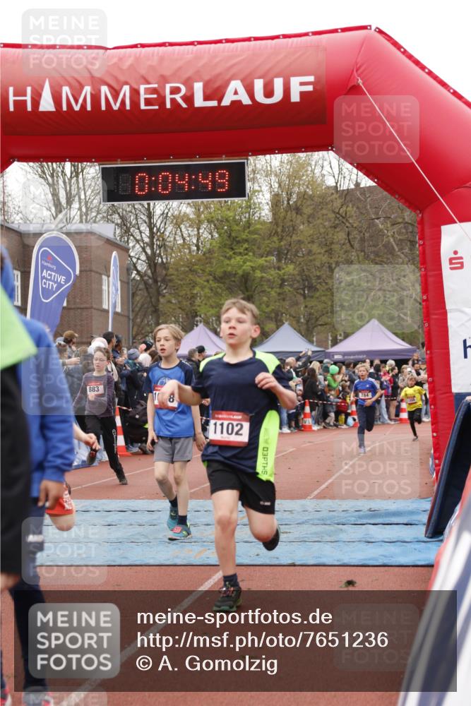 13.04.2025 - Hammer Lauf A. Gomolzig http://msf.ph/oto/7651236 13.04.2025 09:22:57 Ziel 535, 784, 883, 909, 931, 968, 1034, 1038, 1050, 1102, 1235, 1259, 1308, 1417, 1726, 1833 meine-sportfotos.de