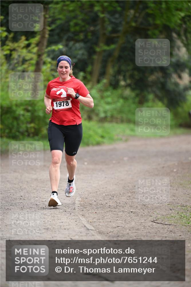13.04.2025 - Hammer Lauf Dr. Thomas Lammeyer http://msf.ph/oto/7651244 13.04.2025 10:27:48 Laufen 15, 1978 meine-sportfotos.de