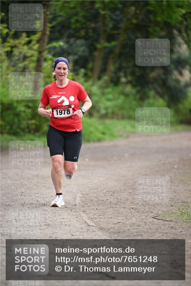 13.04.2025 - Hammer Lauf Dr. Thomas Lammeyer http://msf.ph/oto/7651248 13.04.2025 10:27:48 Laufen 1978 meine-sportfotos.de
