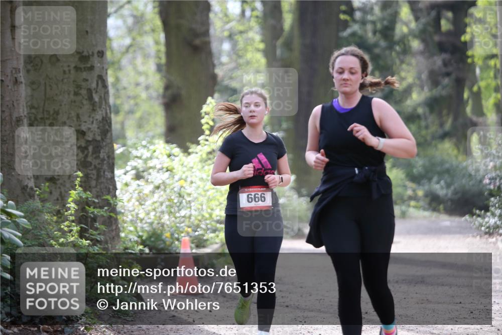 13.04.2025 - Hammer Lauf Jannik Wohlers http://msf.ph/oto/7651353 13.04.2025 10:49:20 Laufen 15, 666 meine-sportfotos.de
