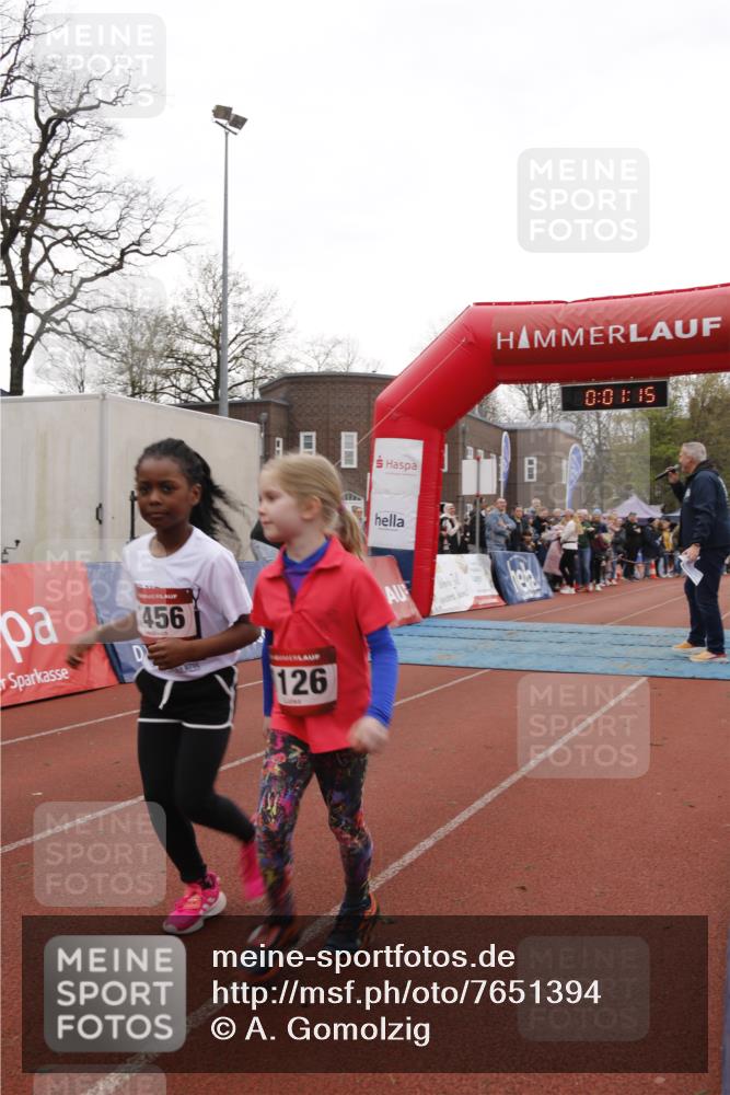 13.04.2025 - Hammer Lauf A. Gomolzig http://msf.ph/oto/7651394 13.04.2025 09:19:23 Ziel 402, 640, 680, 778, 794, 795, 803, 809, 810, 813, 854, 867, 893, 901, 964, 973, 1015, 1075, 1126, 1172, 1187 meine-sportfotos.de