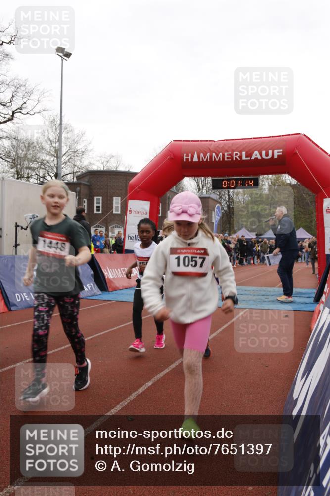 13.04.2025 - Hammer Lauf A. Gomolzig http://msf.ph/oto/7651397 13.04.2025 09:19:22 Ziel 402, 640, 680, 778, 794, 795, 803, 809, 810, 813, 820, 854, 866, 867, 893, 901, 941, 963, 964, 973, 1015, 1075, 1126, 1141, 1172, 1187, 1233, 1234 meine-sportfotos.de