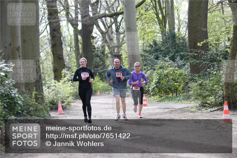 13.04.2025 - Hammer Lauf Jannik Wohlers http://msf.ph/oto/7651422 13.04.2025 10:48:59 Laufen 1053, 054, 184 meine-sportfotos.de